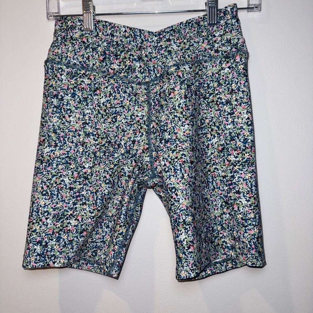 SAGE Collective multicolor GREEN ditzy floral biker‎ shorts yoga size Small NWOT